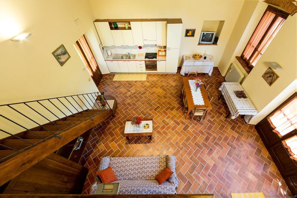 Casale Vacanze Il Granaio Cortone Chambre photo