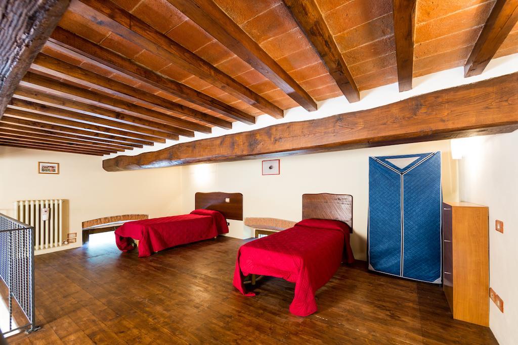 Casale Vacanze Il Granaio Cortone Chambre photo