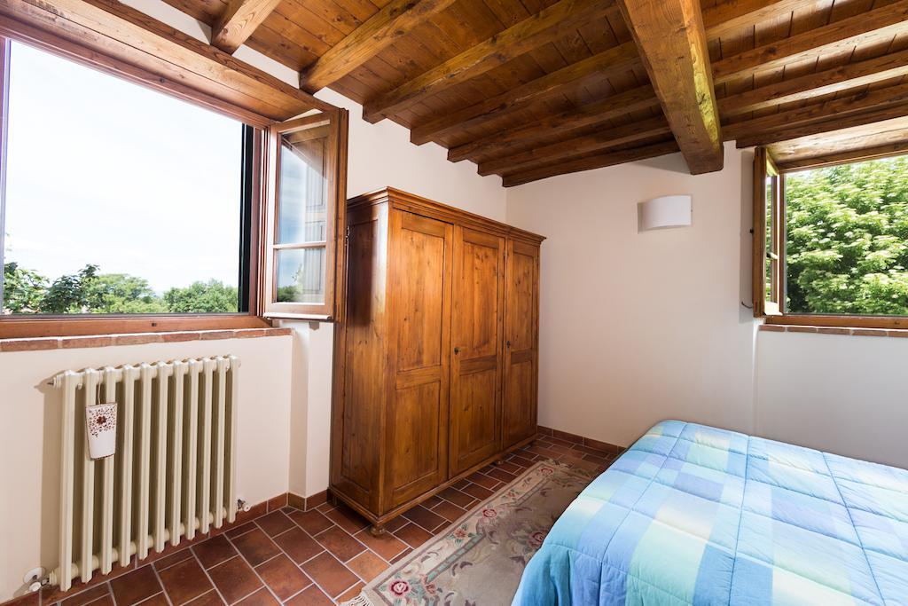 Casale Vacanze Il Granaio Cortone Chambre photo